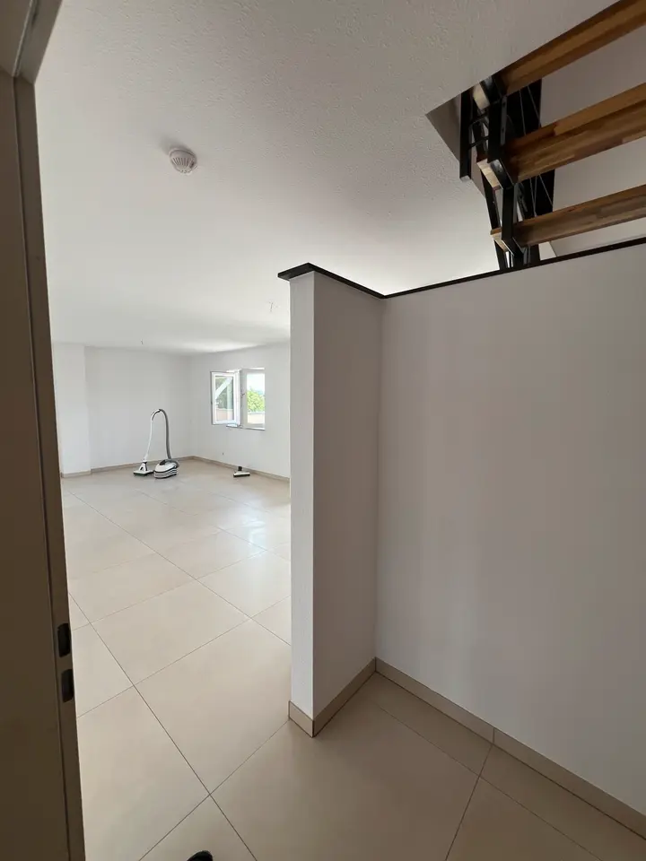 2 Zimmer Wohnung mit 82 m² in Siegburg – Bild 2