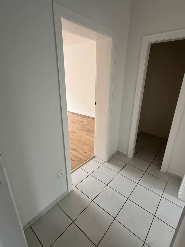2 Zimmer Wohnung mit 60 m² in Wuppertal – Bild 2