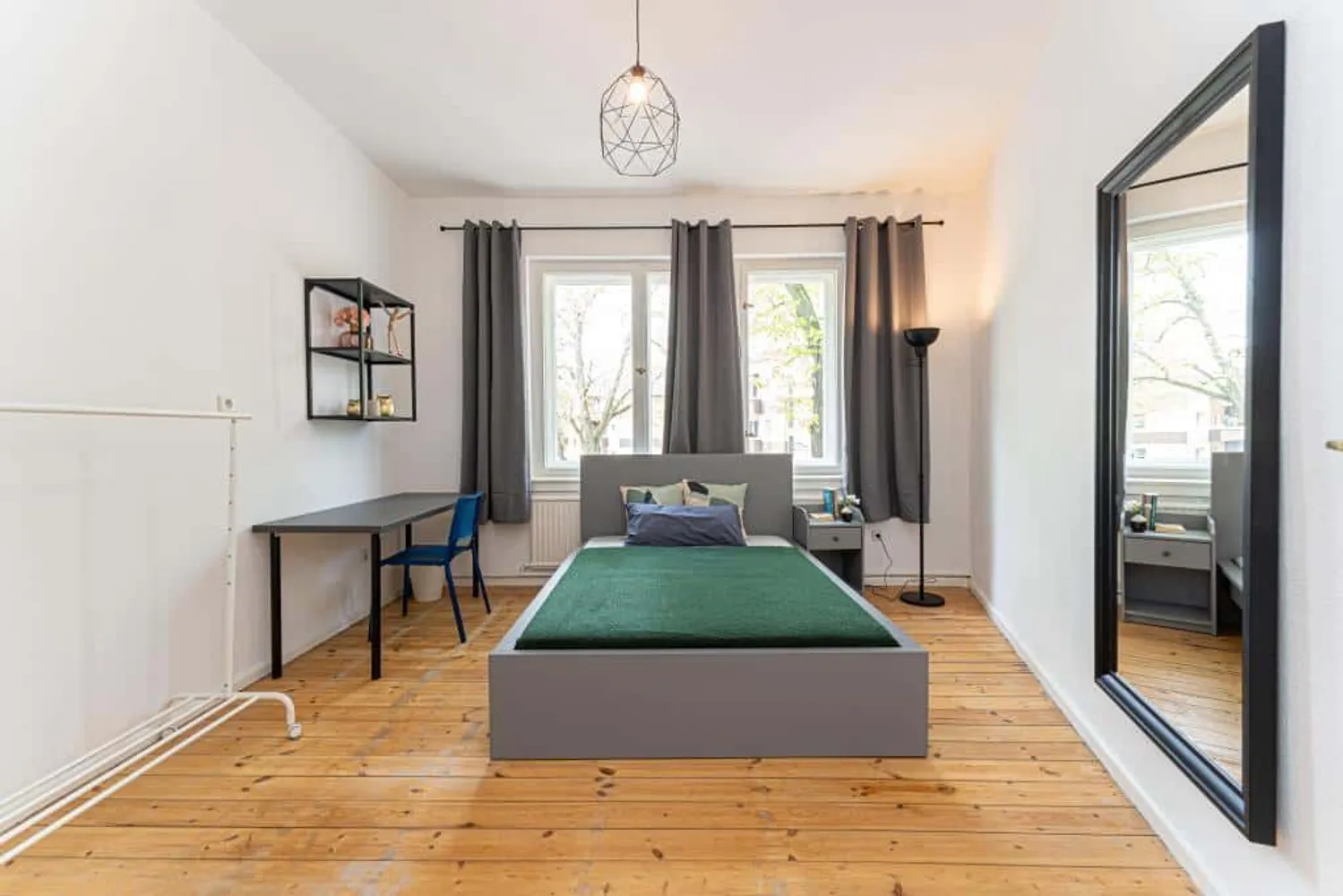 Shared room with 14 m² in Berlin – Photo 1
