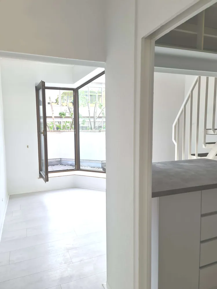 2 Zimmer Wohnung mit 95 m² in Düsseldorf – Bild 3