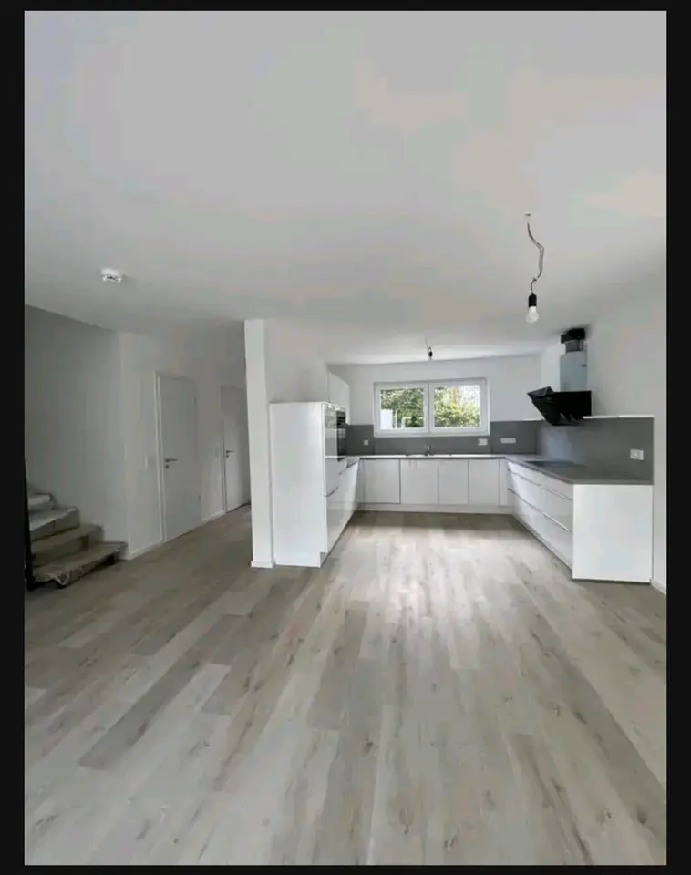 5 Zimmer Haus mit 155 m² in Bergisch Gladbach – Bild 2