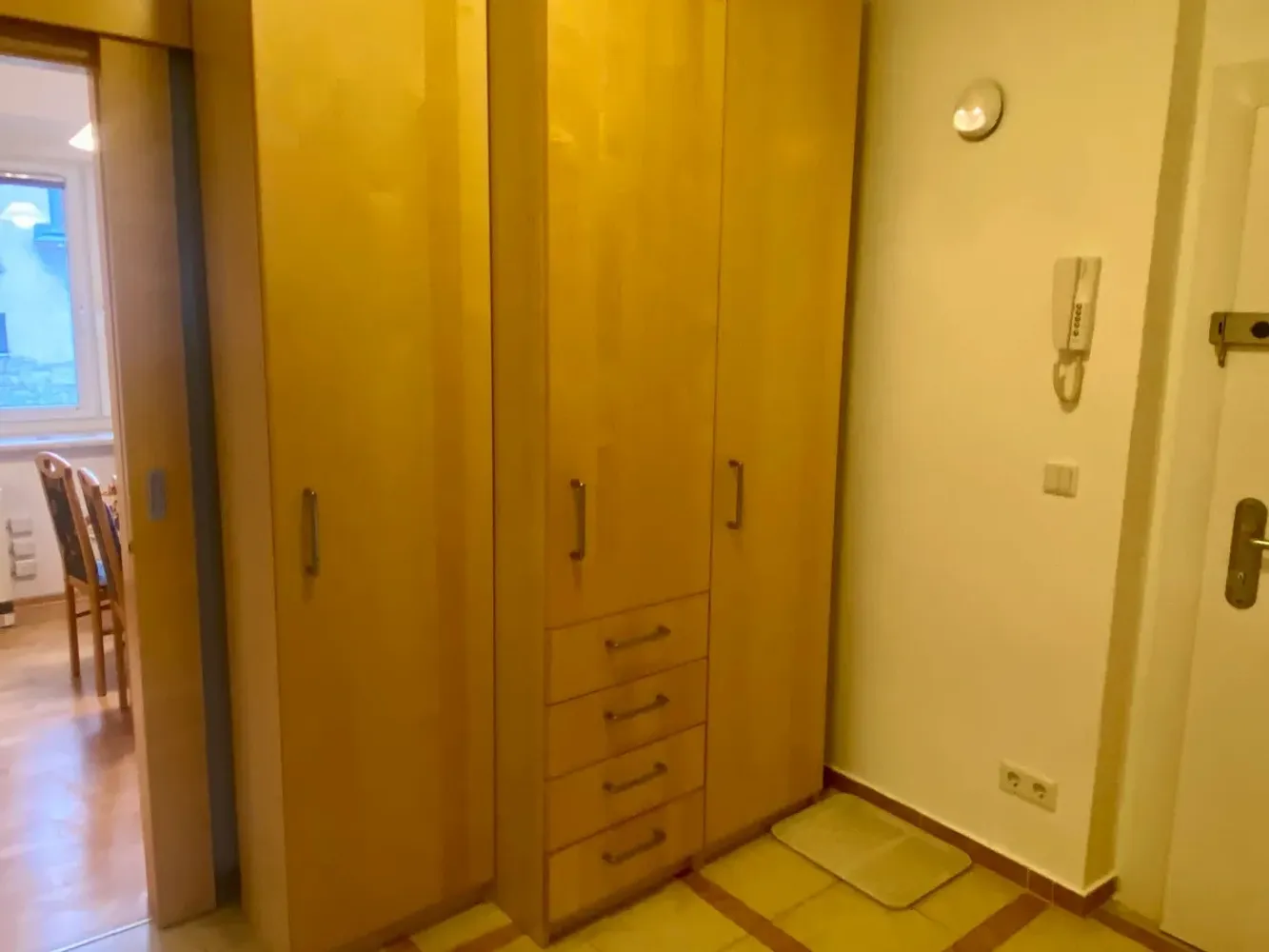 2 Zimmer Wohnung mit 74 m² in Frankfurt am Main – Bild 7