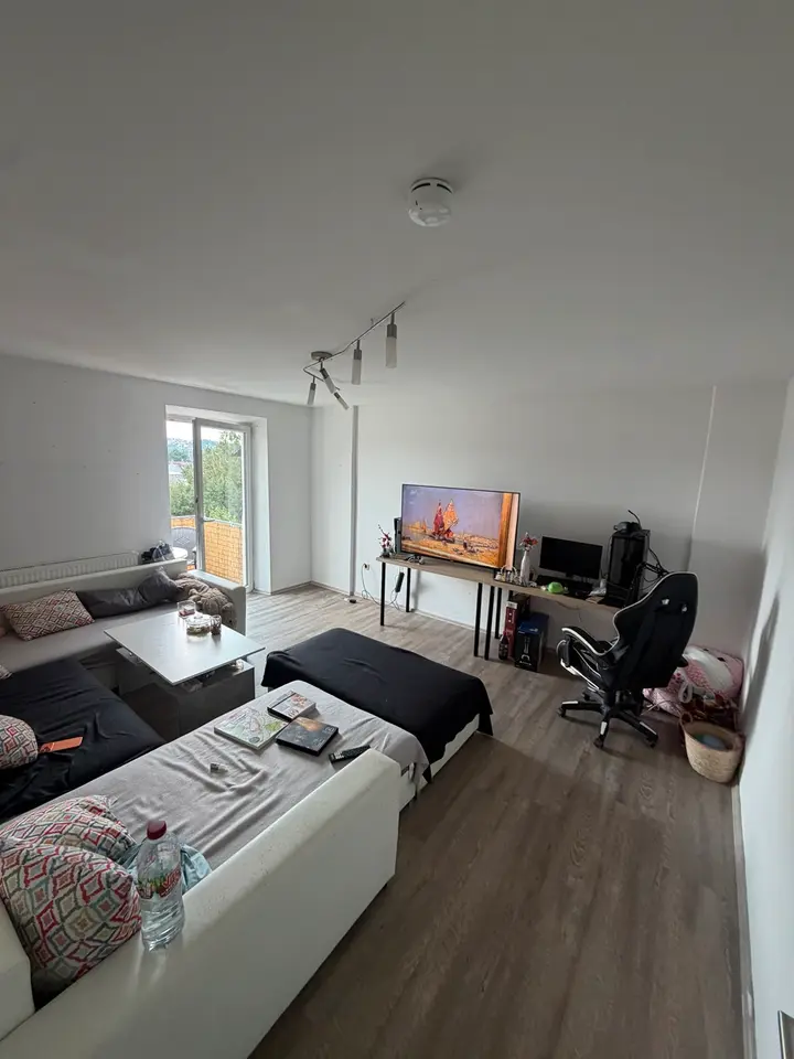 2 Zimmer Wohnung mit 56 m² in Hof – Bild 1