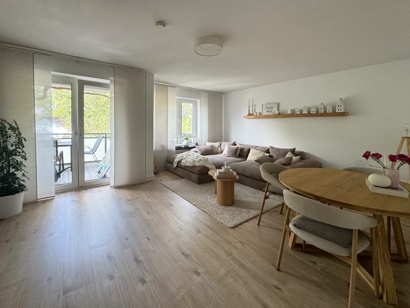 4 Zimmer Wohnung mit 89 m² in Köln – Bild 1