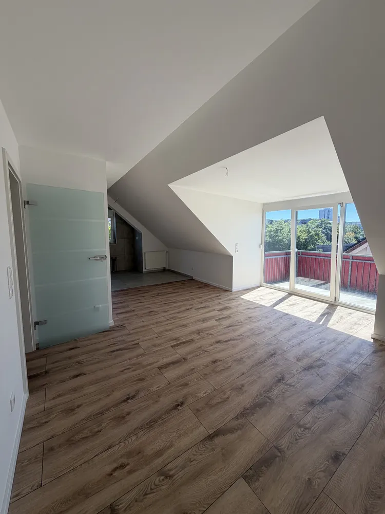 4 Zimmer Wohnung mit 75 m² in Frankfurt am Main – Bild 1