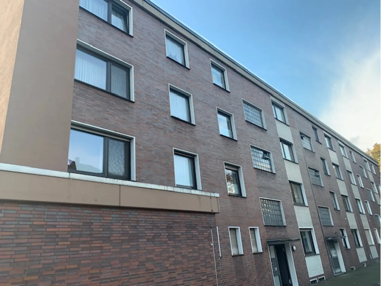 3 Zimmer Wohnung mit 105 m² in Duisburg – Bild 1