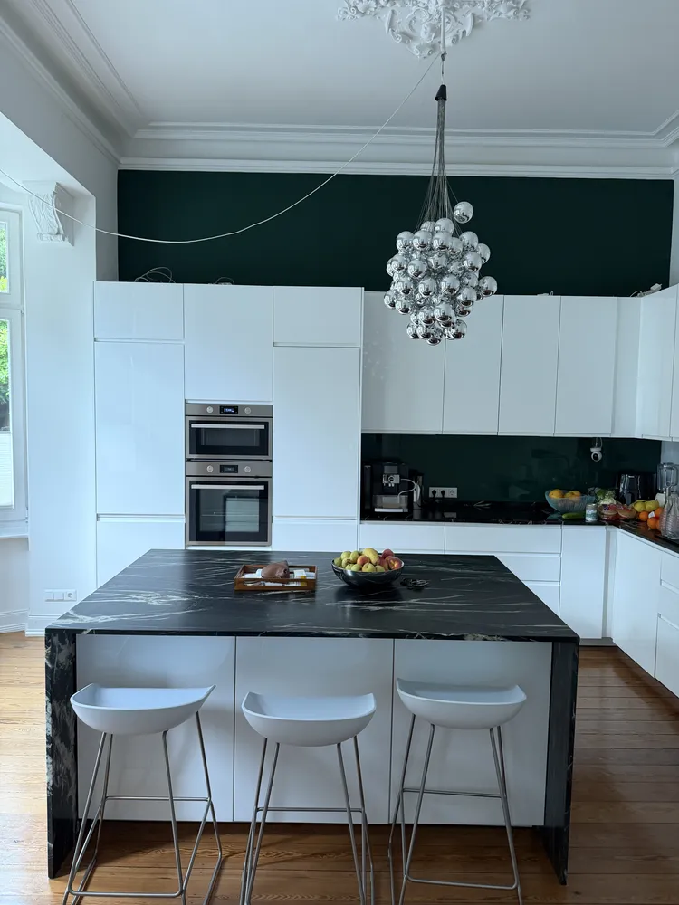 7 Zimmer Wohnung mit 200 m² in Bonn – Bild 2