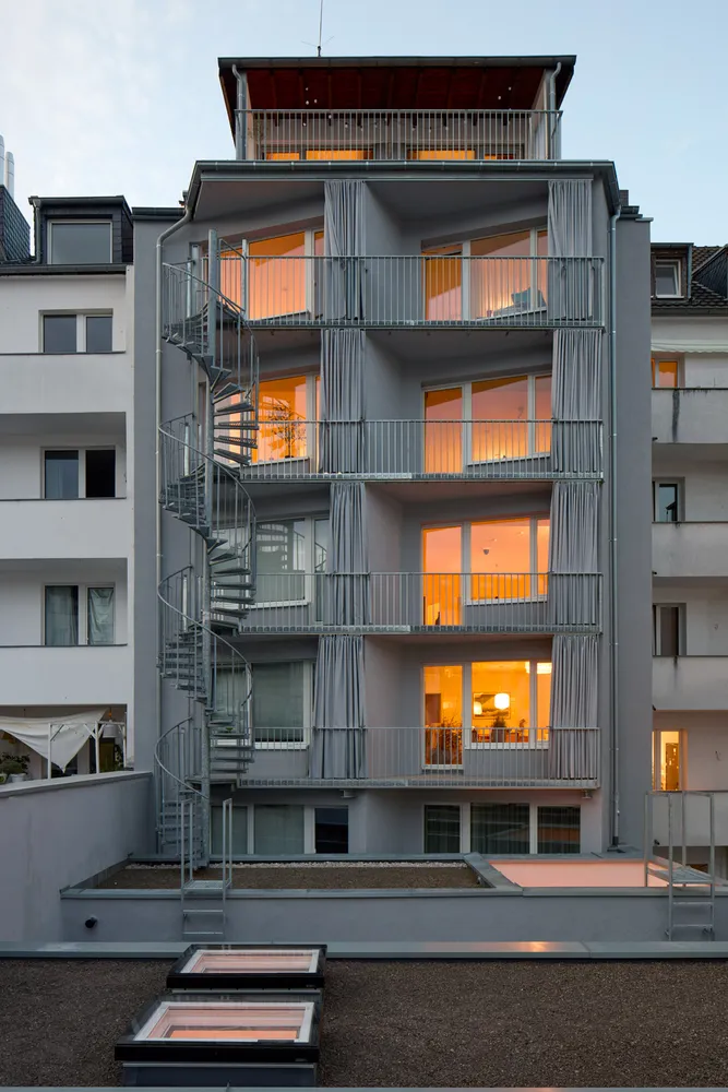 3 room apartment with 98 m² in Düsseldorf – Photo 1