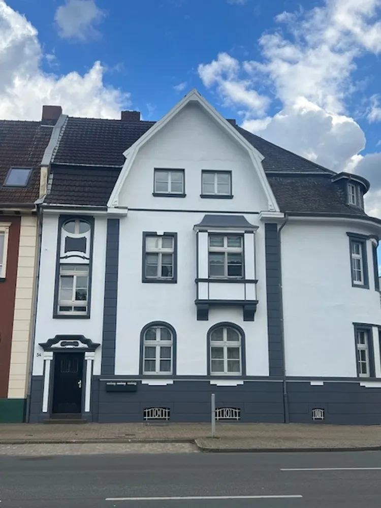 5 Zimmer Wohnung mit 128 m² in Krefeld – Bild 1