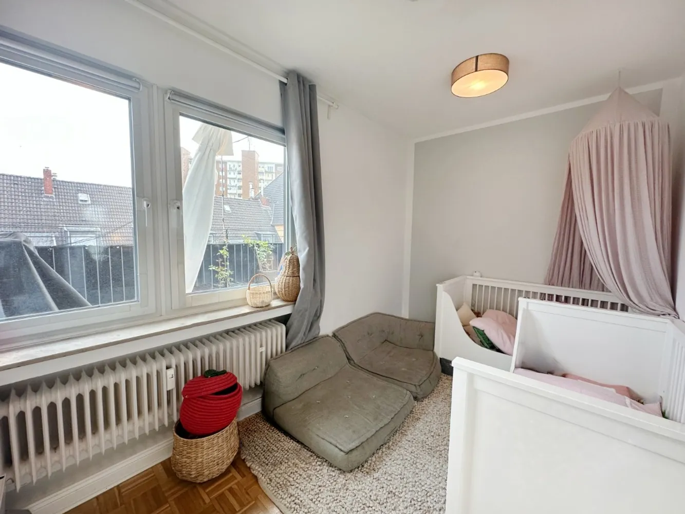 4 Zimmer Wohnung mit 155 m² in Düsseldorf – Bild 3