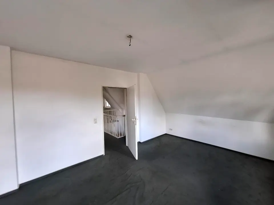 3 Zimmer Wohnung mit 105 m² in Leer – Bild 2