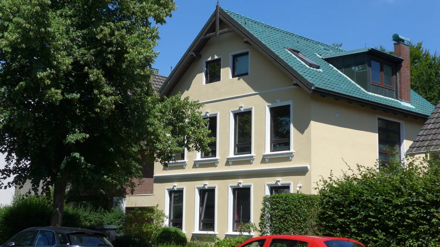 5 Zimmer Wohnung mit 142 m² in Hamburg – Bild 1