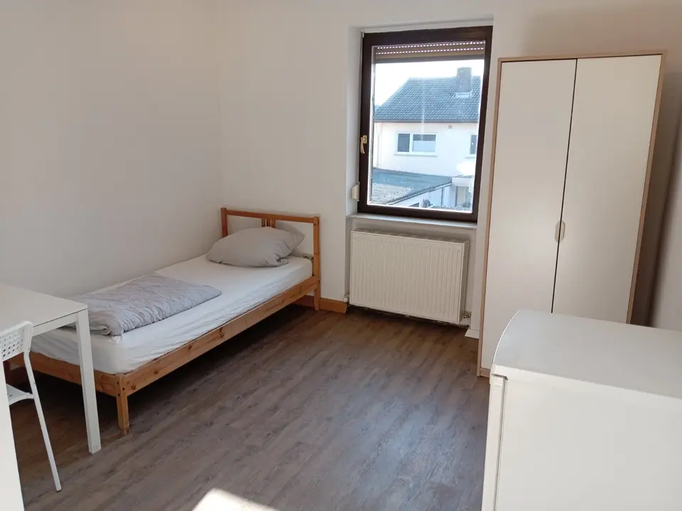 WG-Zimmer mit 20 m² in Karlsruhe – Bild 1