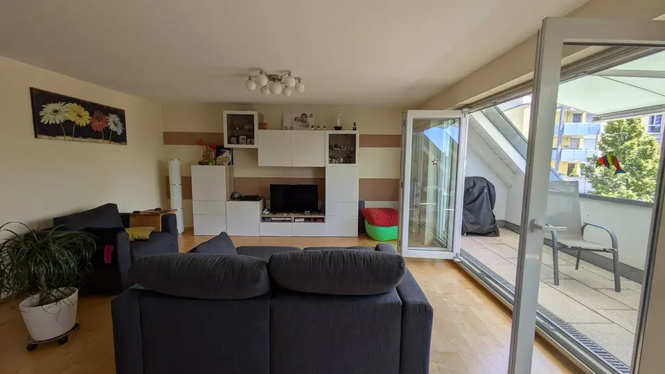 4 Zimmer Wohnung mit 109 m² in Sindelfingen – Bild 1