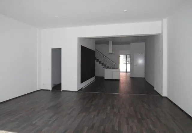 4 Zimmer Wohnung mit 192 m² in Zwickau – Bild 3
