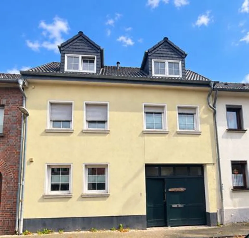 5 Zimmer Haus mit 184 m² in Euskirchen – Bild 1