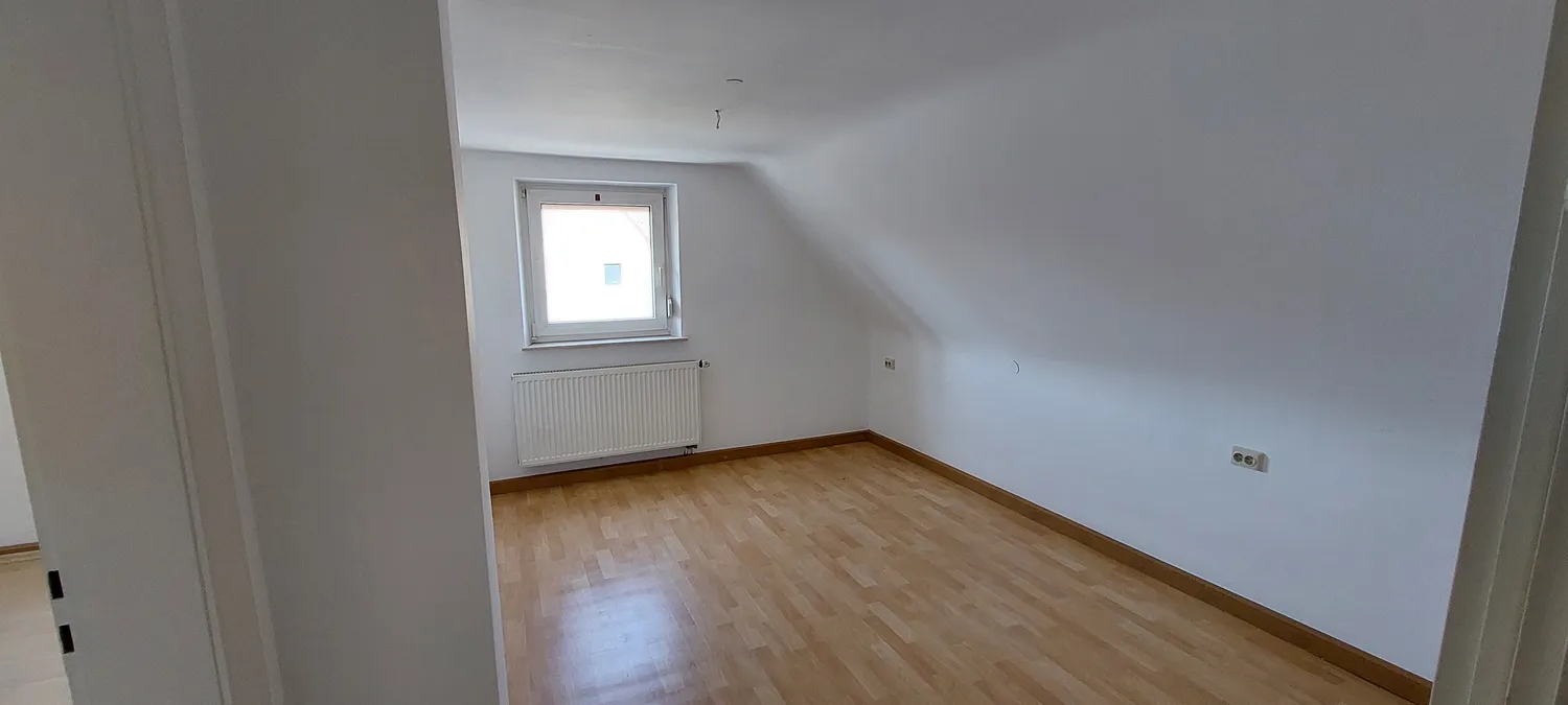3 Zimmer Wohnung mit 65 m² in Fürth – Bild 2