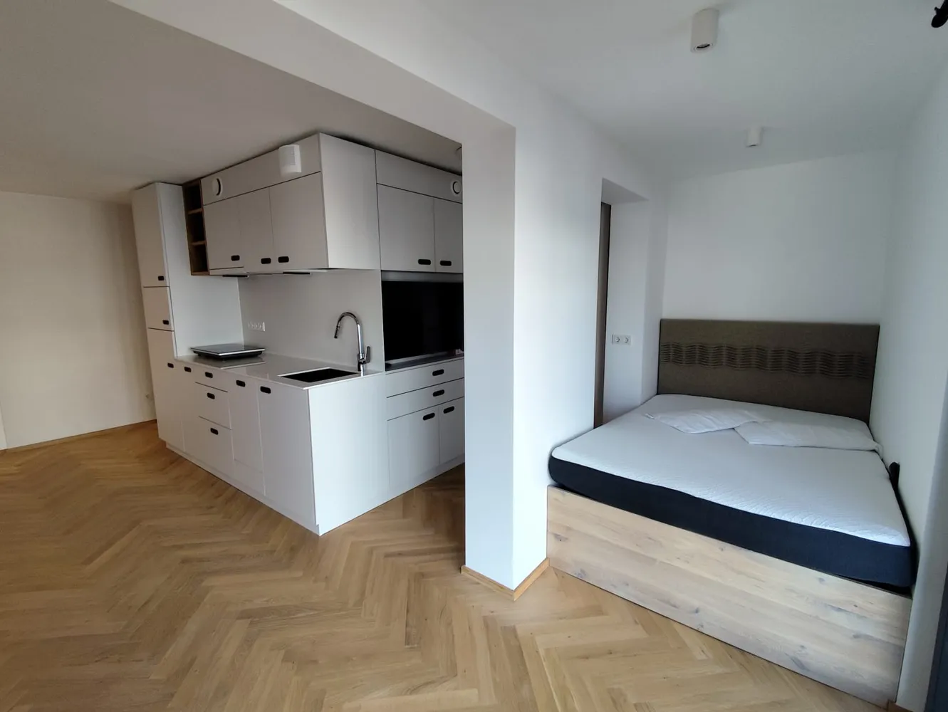1 Zimmer Wohnung mit 37 m² in Frankfurt am Main – Bild 11