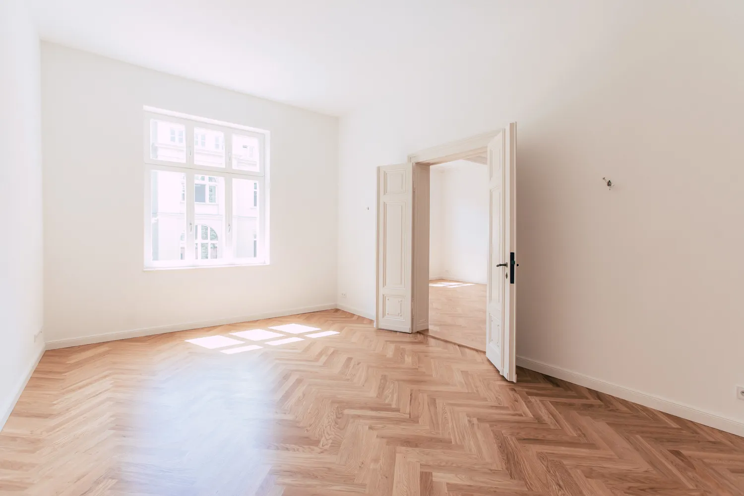 5 Zimmer Wohnung mit 190 m² in Halle (Saale) – Bild 1