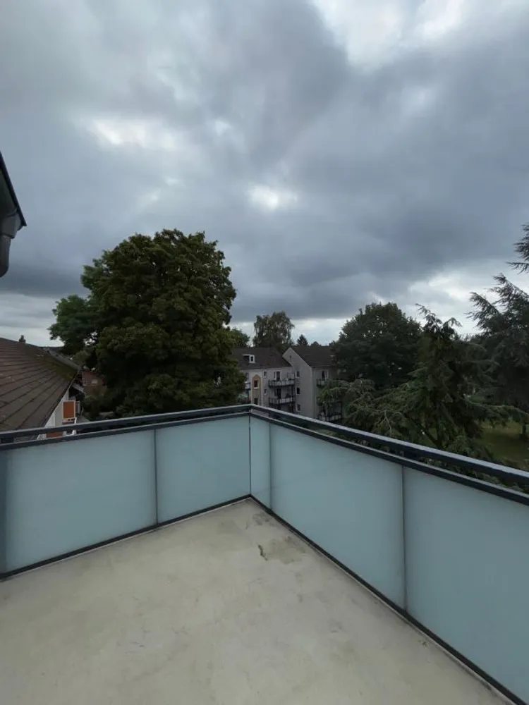 3 Zimmer Wohnung mit 92 m² in Düsseldorf – Bild 4