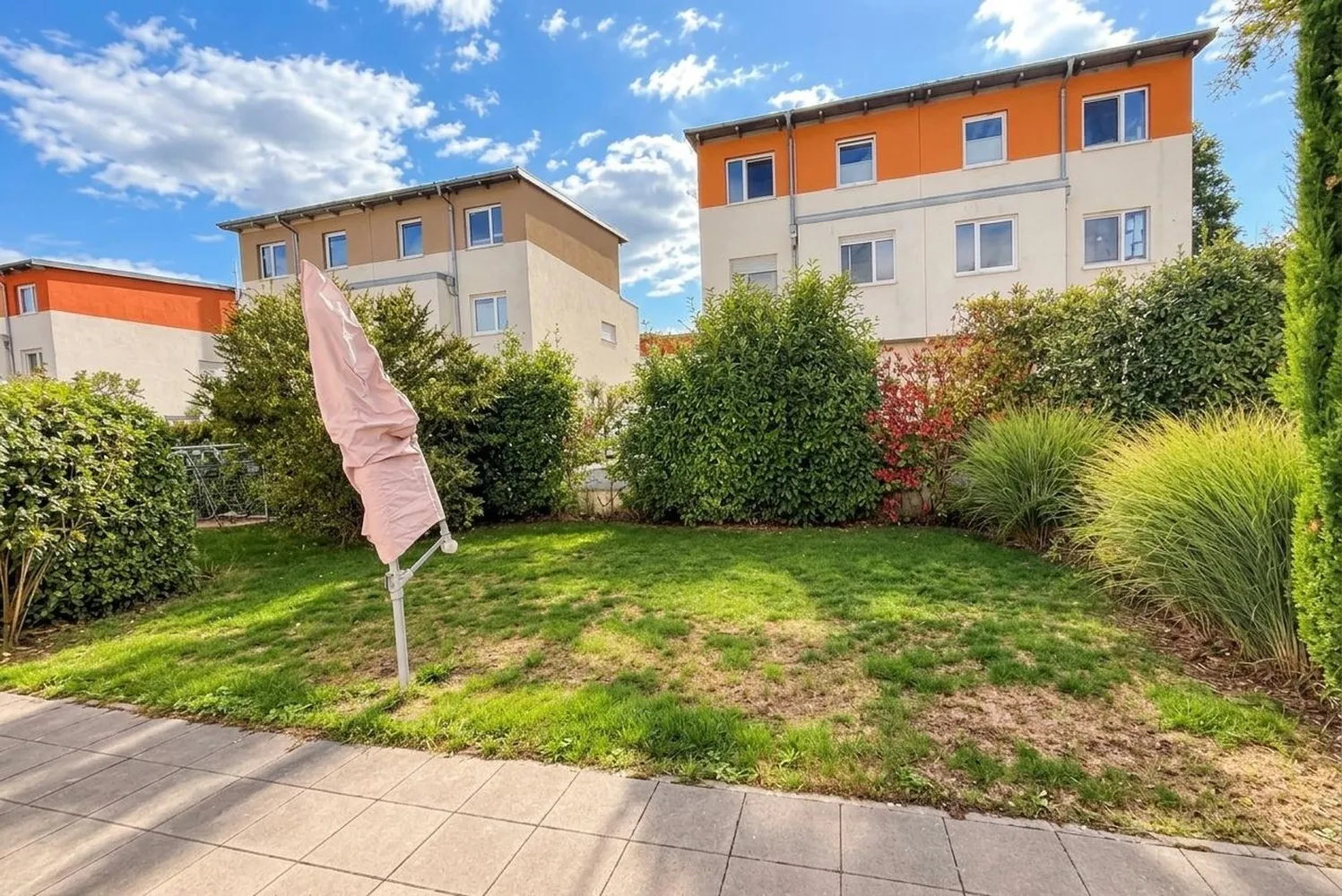 5 Zimmer Haus mit 151 m² in Frankfurt am Main – Bild 2