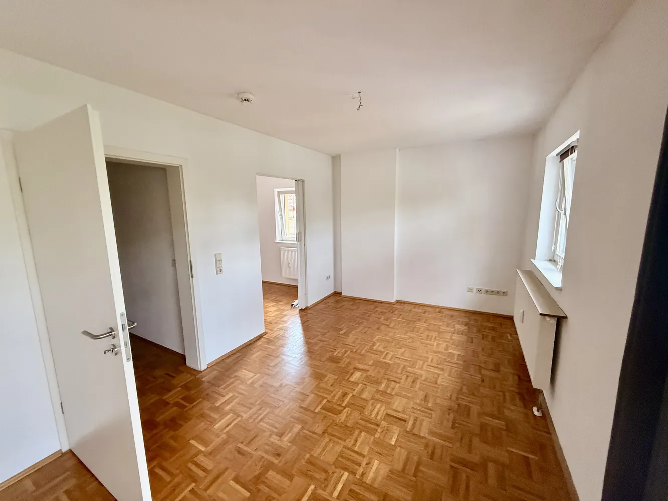 2 Zimmer Wohnung mit 35 m² in Halle (Saale) – Bild 2