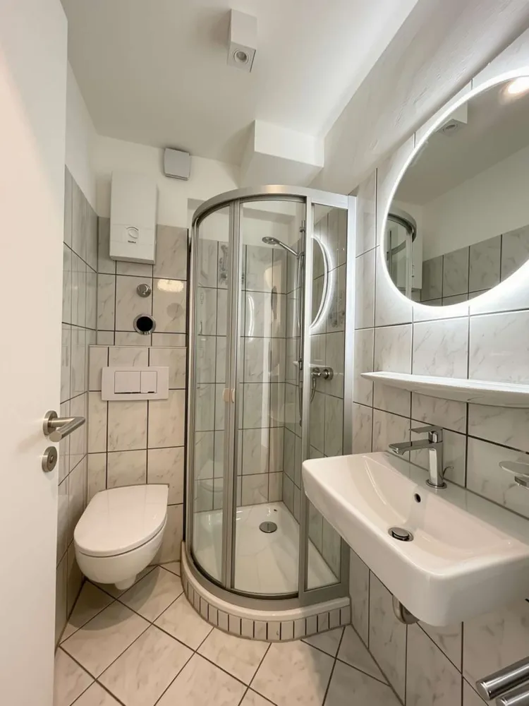 1 Zimmer Wohnung mit 33 m² in Köln – Bild 6