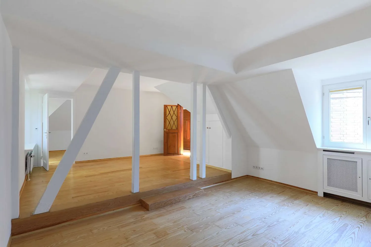 9 Zimmer Haus mit 334 m² in Hamburg – Bild 7
