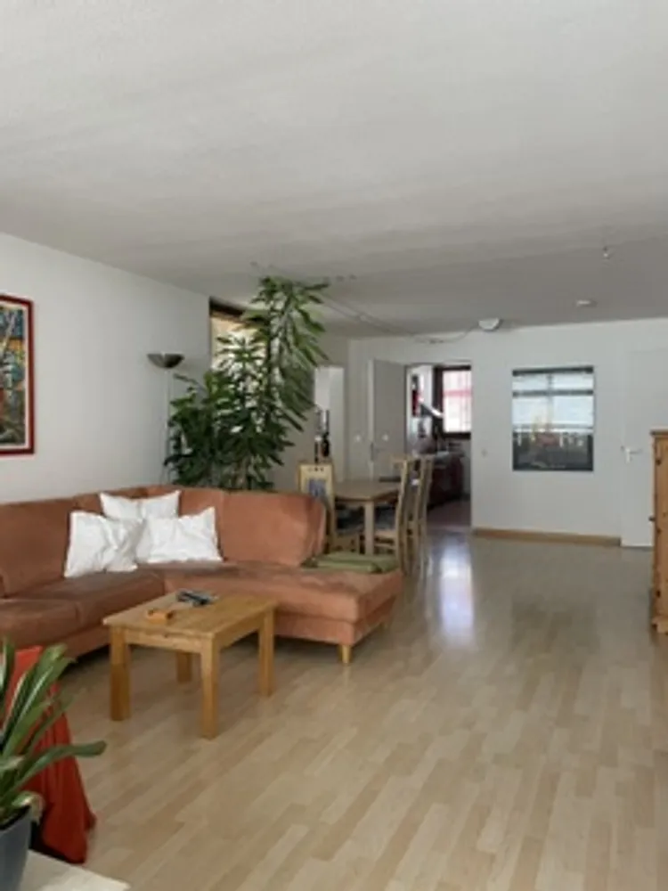 4 Zimmer Wohnung mit 113 m² in München – Bild 1