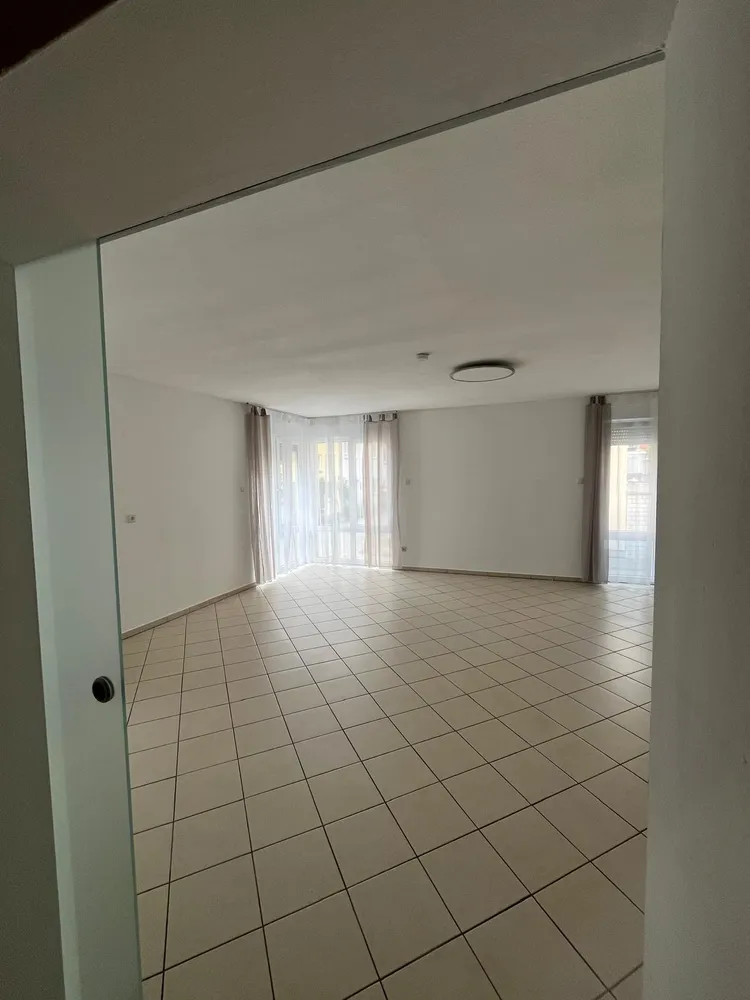 2 Zimmer Wohnung mit 85 m² in Kassel – Bild 2