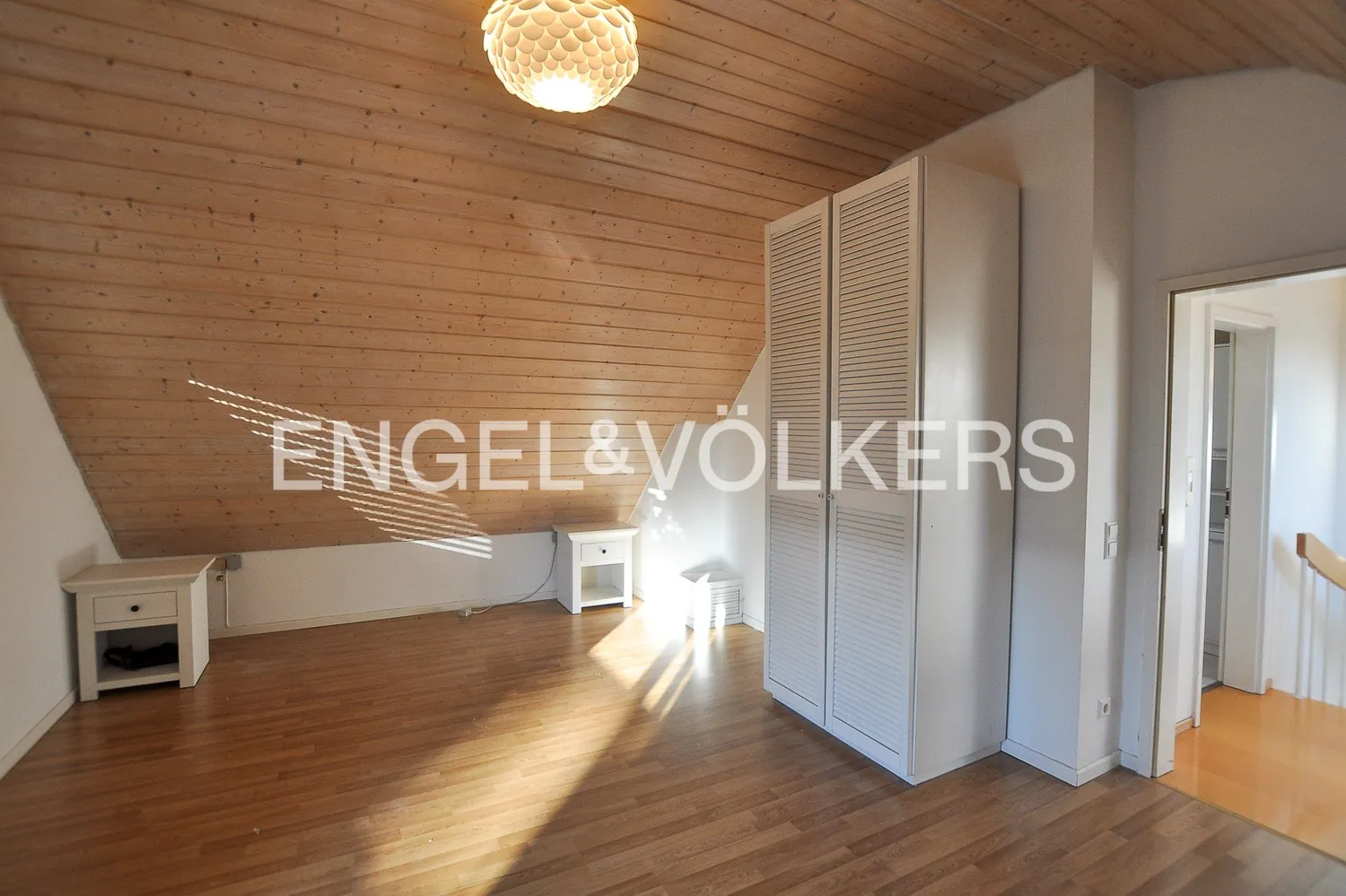 4 Zimmer Wohnung mit 101 m² in Stuttgart – Bild 11