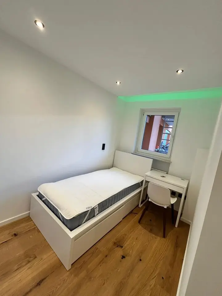 3 Zimmer Wohnung mit 10 m² in München – Bild 1