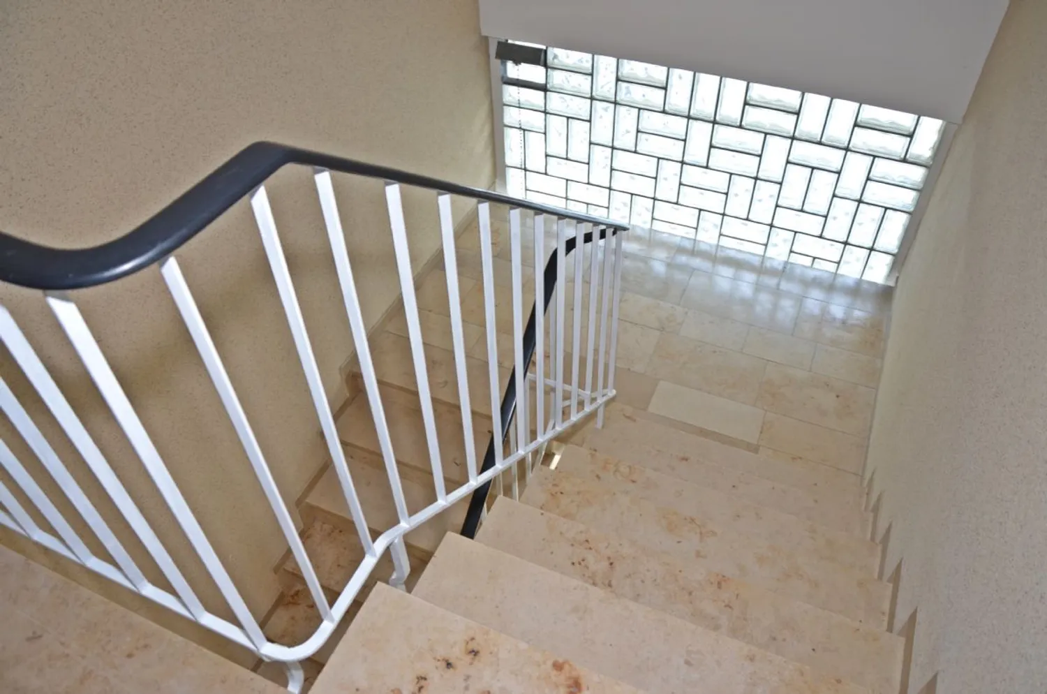 2 Zimmer Wohnung mit 64 m² in Sankt Augustin – Bild 2