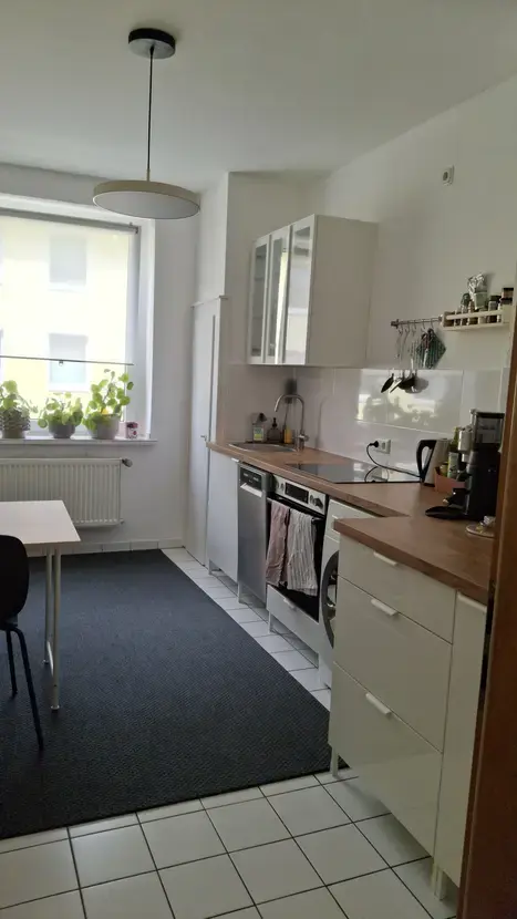 Studio with 43 m² in Cologne – Photo 4