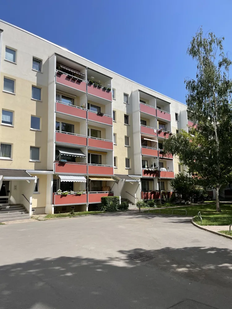 3 Zimmer Wohnung mit 61 m² in Erfurt – Bild 2