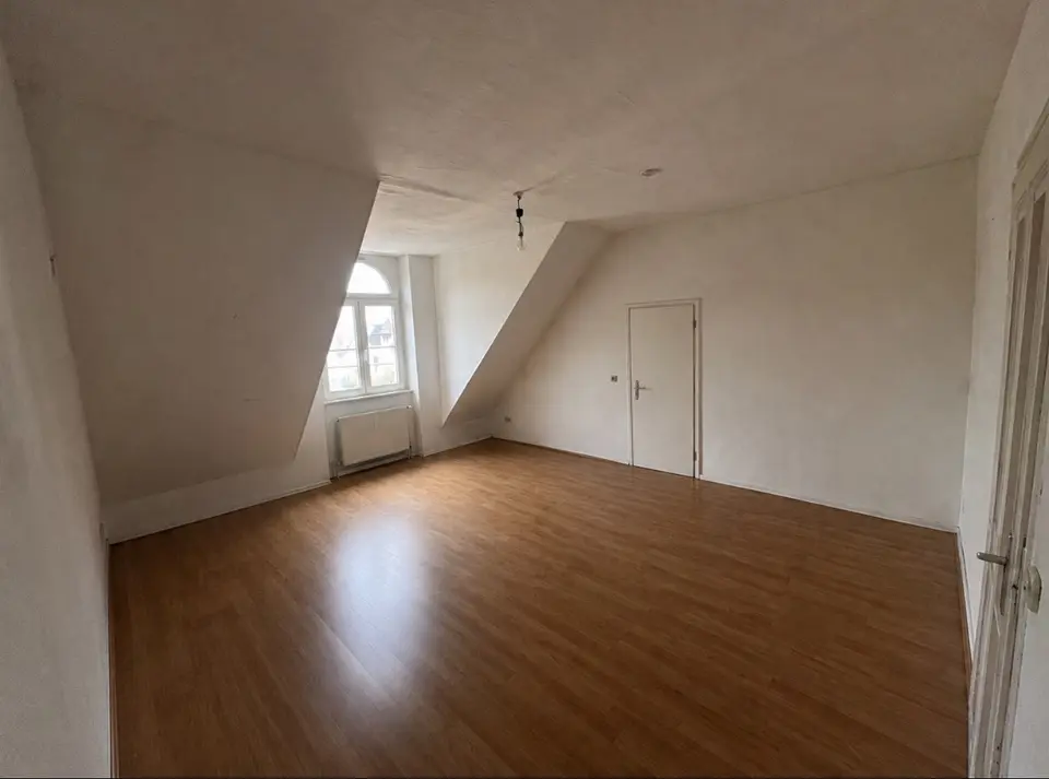WG-Zimmer mit 65 m² in Wiesbaden – Bild 1