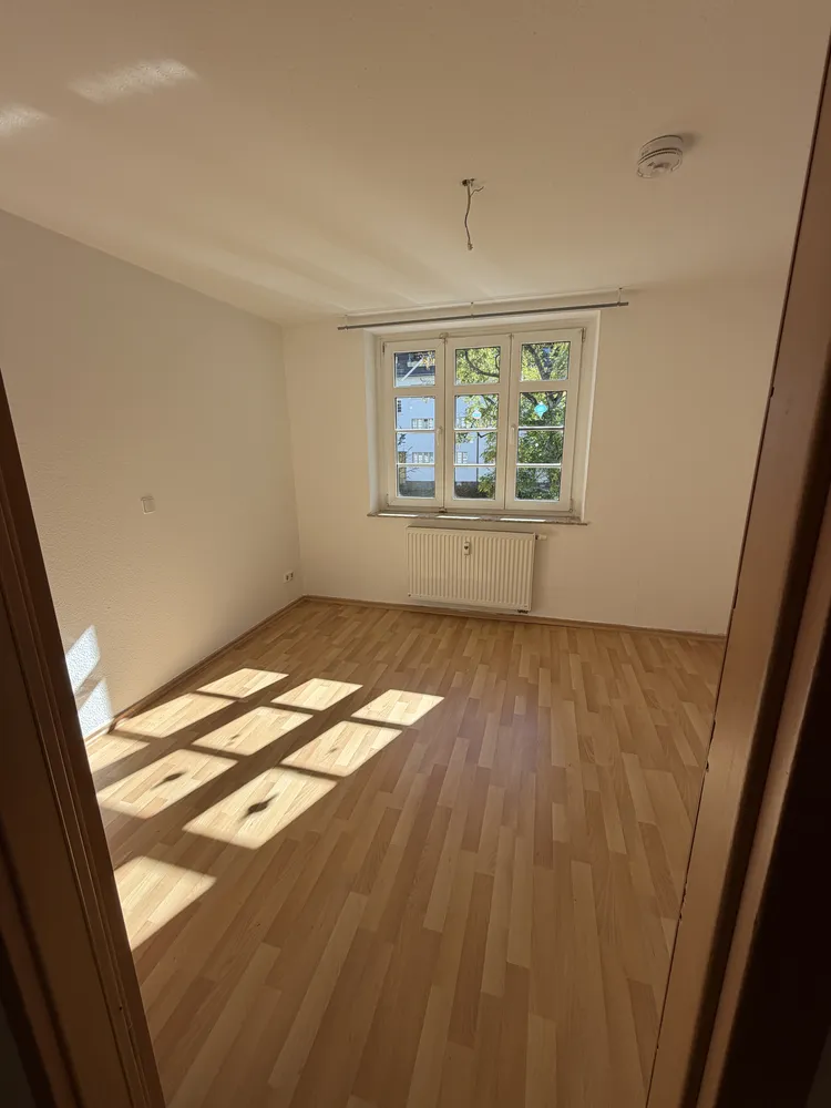 2 Zimmer Wohnung mit 42 m² in Chemnitz – Bild 3