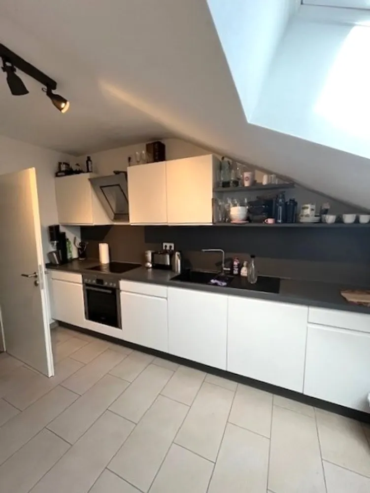 5 Zimmer Wohnung mit 116 m² in Wiesbaden – Bild 2