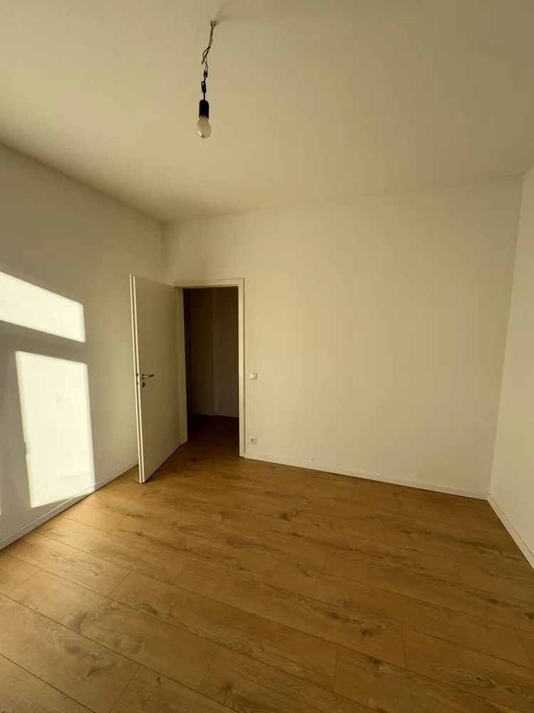 2 room apartment with 70 m² in Cologne – Photo 9