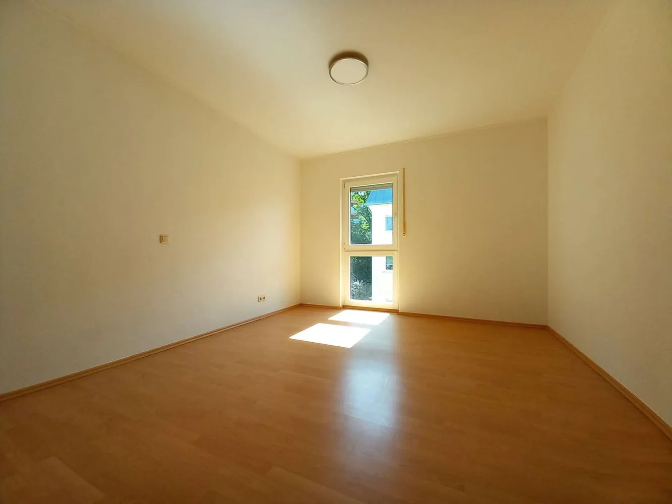 3 Zimmer Wohnung mit 100 m² in Hof – Bild 11