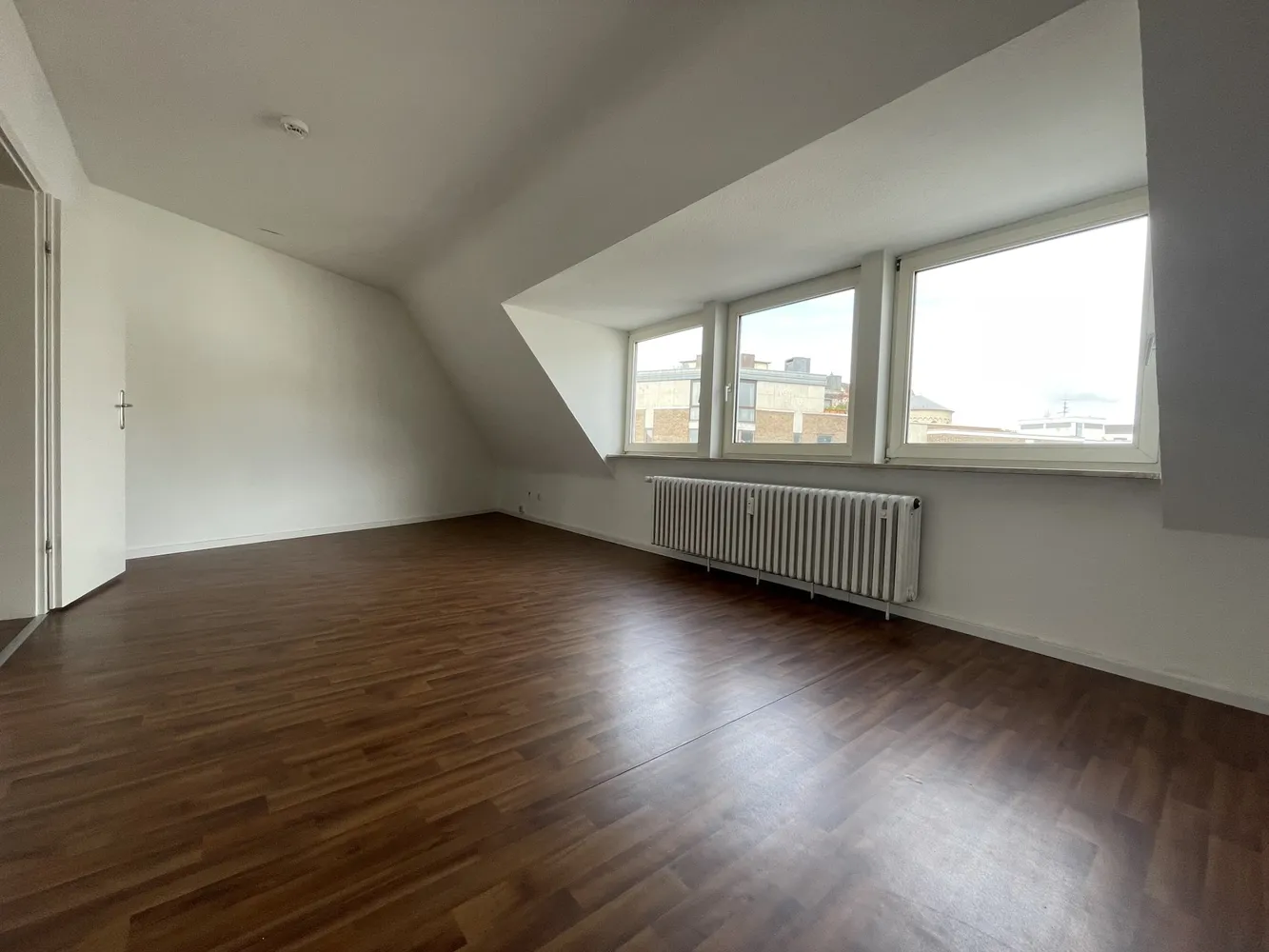 2 Zimmer Wohnung mit 48 m² in Köln – Bild 1