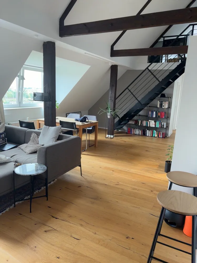 5 Zimmer Wohnung mit 105 m² in Nürnberg – Bild 1