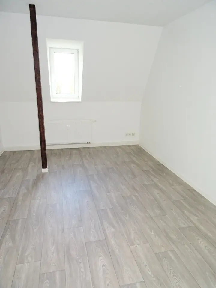 3 Zimmer Wohnung mit 99 m² in Werdau – Bild 8