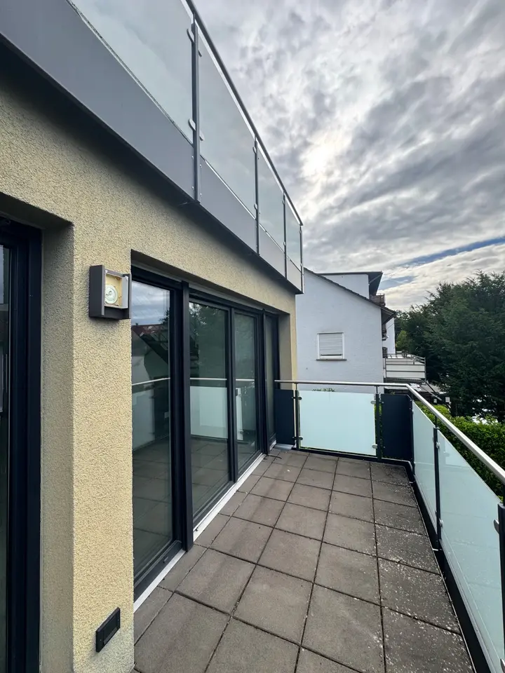 4 Zimmer Wohnung mit 140 m² in Wiesbaden – Bild 7
