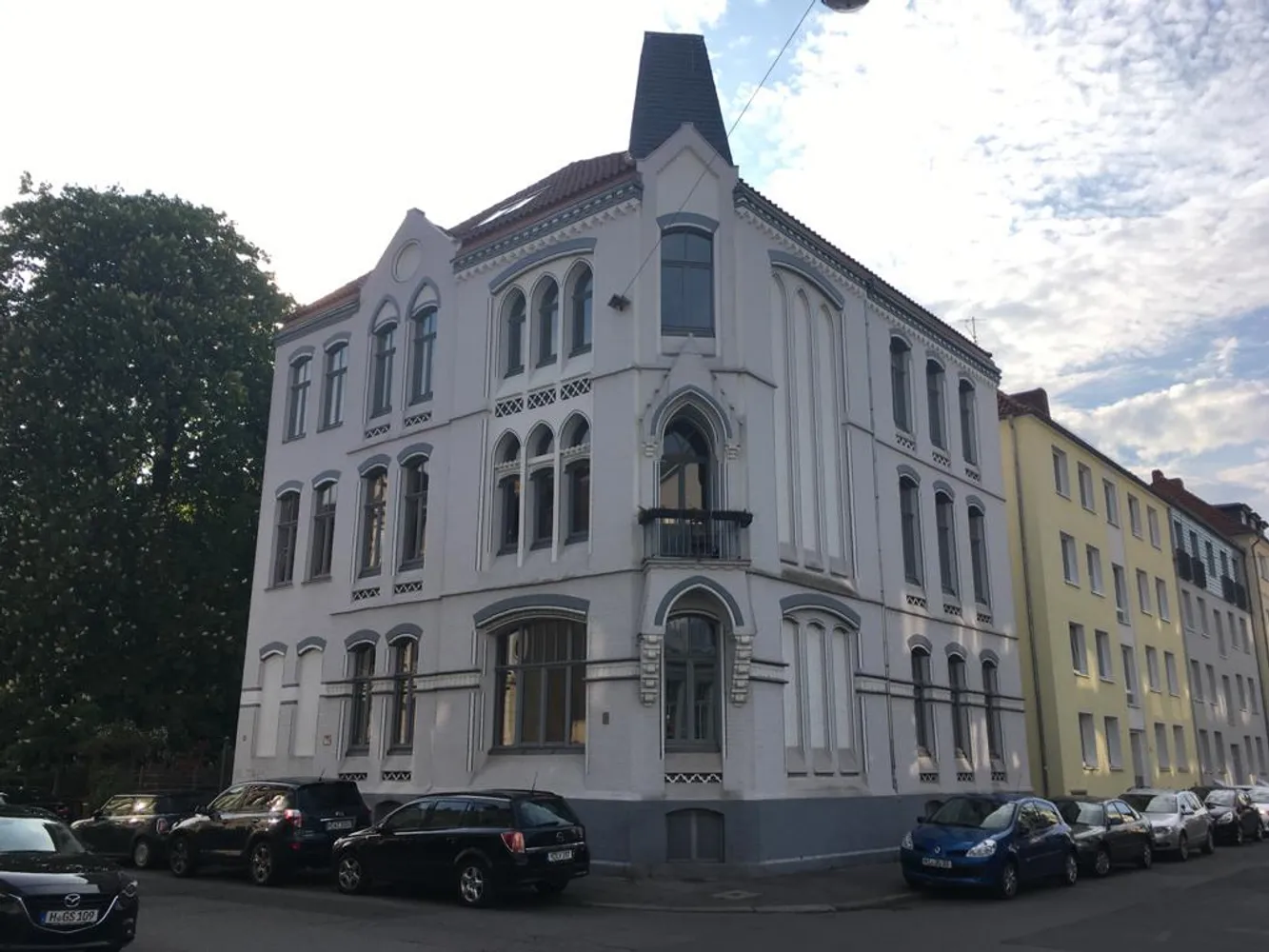 5 Zimmer Wohnung mit 165 m² in Hannover – Bild 1