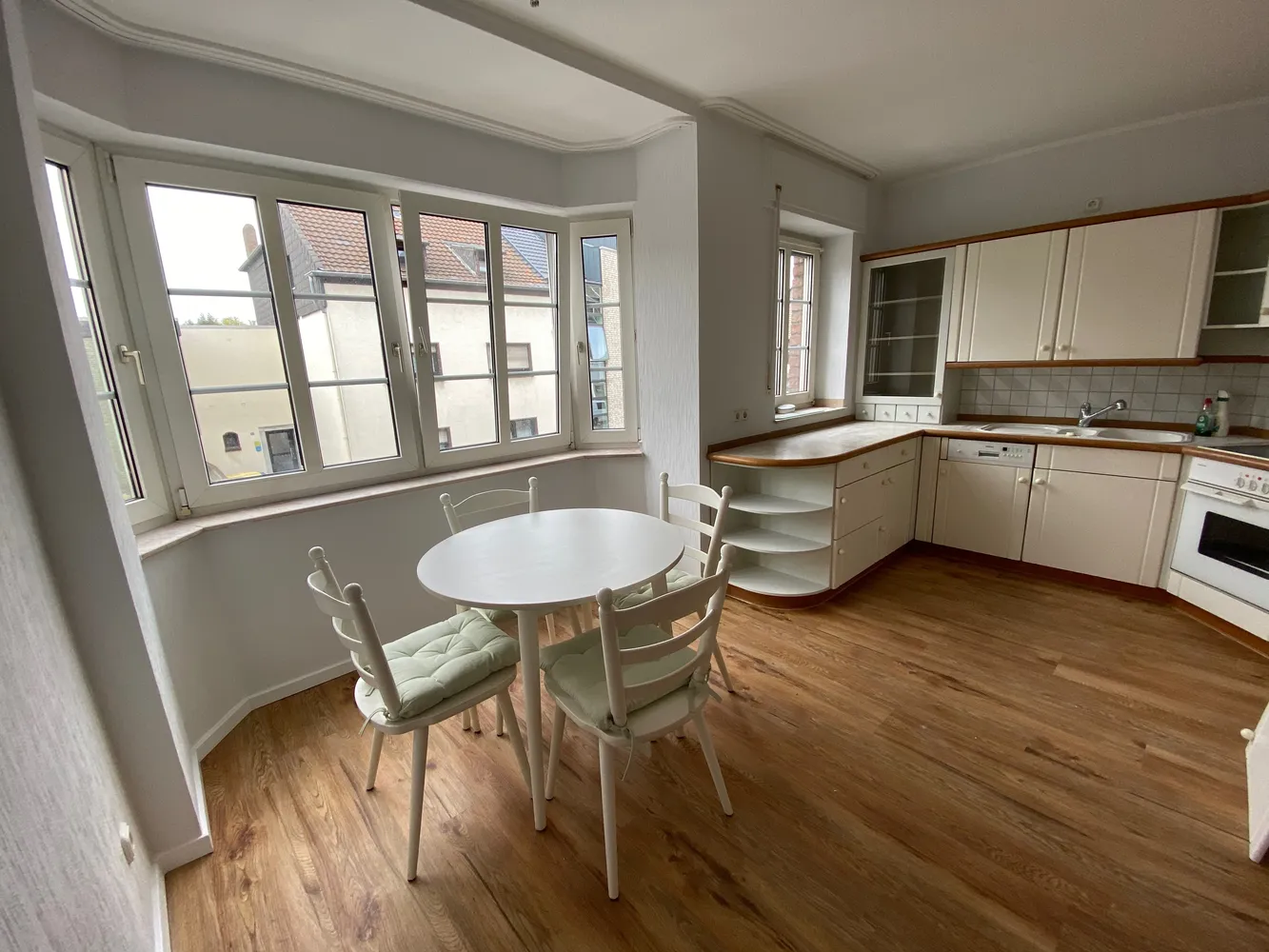 2 Zimmer Wohnung mit 75 m² in Moers – Bild 3