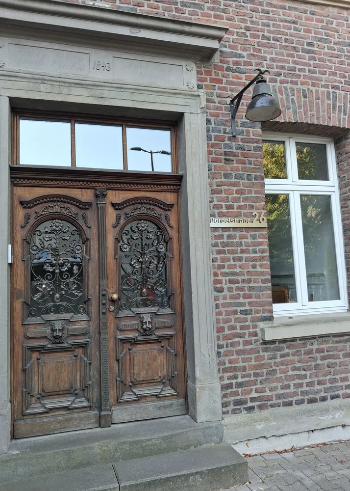 6 Zimmer Wohnung mit 149 m² in Bochum – Bild 3