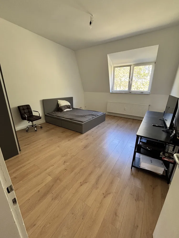 5 Zimmer Wohnung mit 130 m² in Düsseldorf – Bild 7