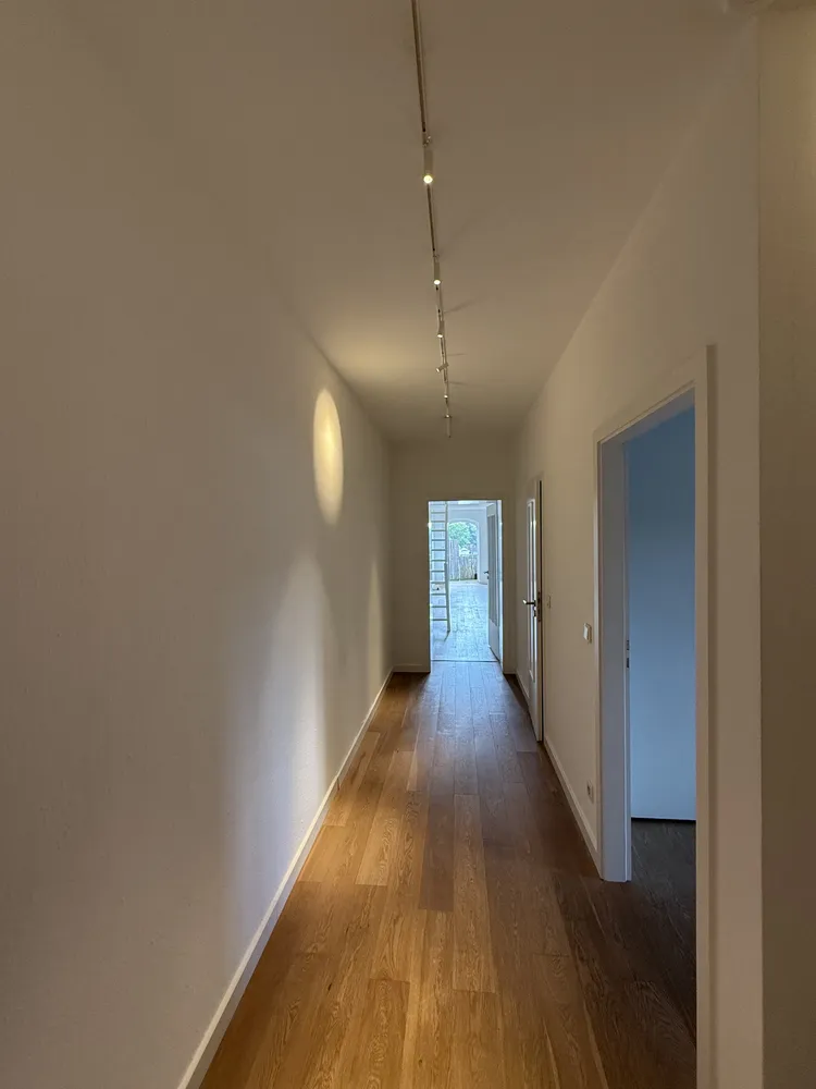 2 Zimmer Wohnung mit 96 m² in Düsseldorf – Bild 2
