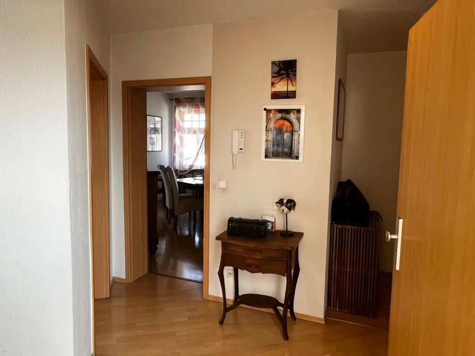 5 Zimmer Wohnung mit 94 m² in Magdeburg – Bild 3